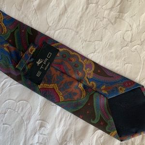 Etro men’s 100% silk brown paisley floral tie
